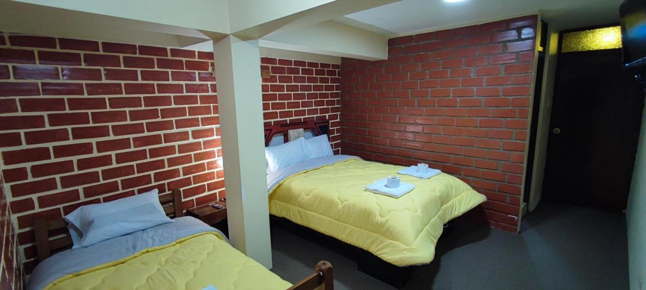 هواراس Mirador Backpackers B&B المظهر الخارجي الصورة
