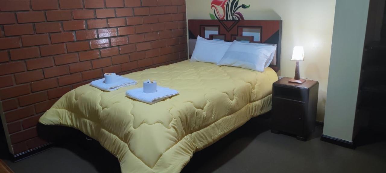 هواراس Mirador Backpackers B&B المظهر الخارجي الصورة
