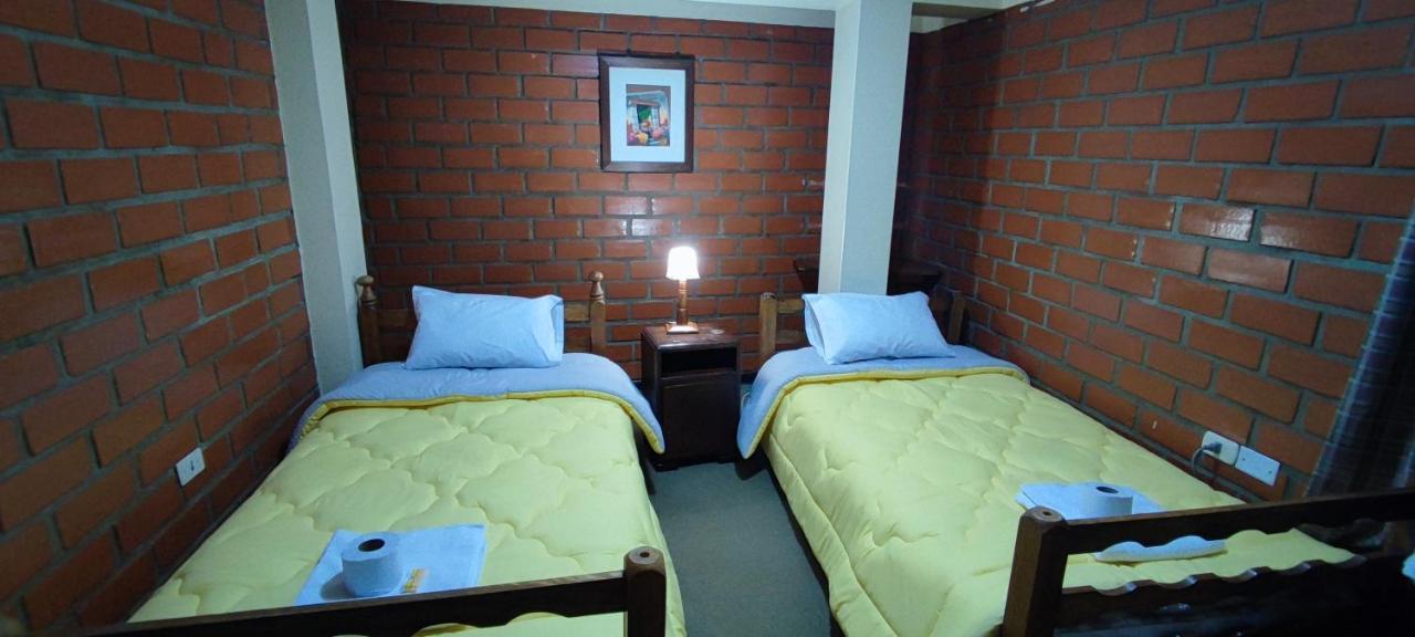 هواراس Mirador Backpackers B&B المظهر الخارجي الصورة