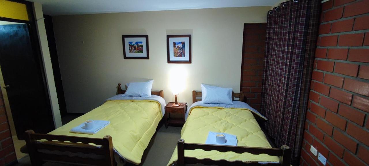 هواراس Mirador Backpackers B&B المظهر الخارجي الصورة