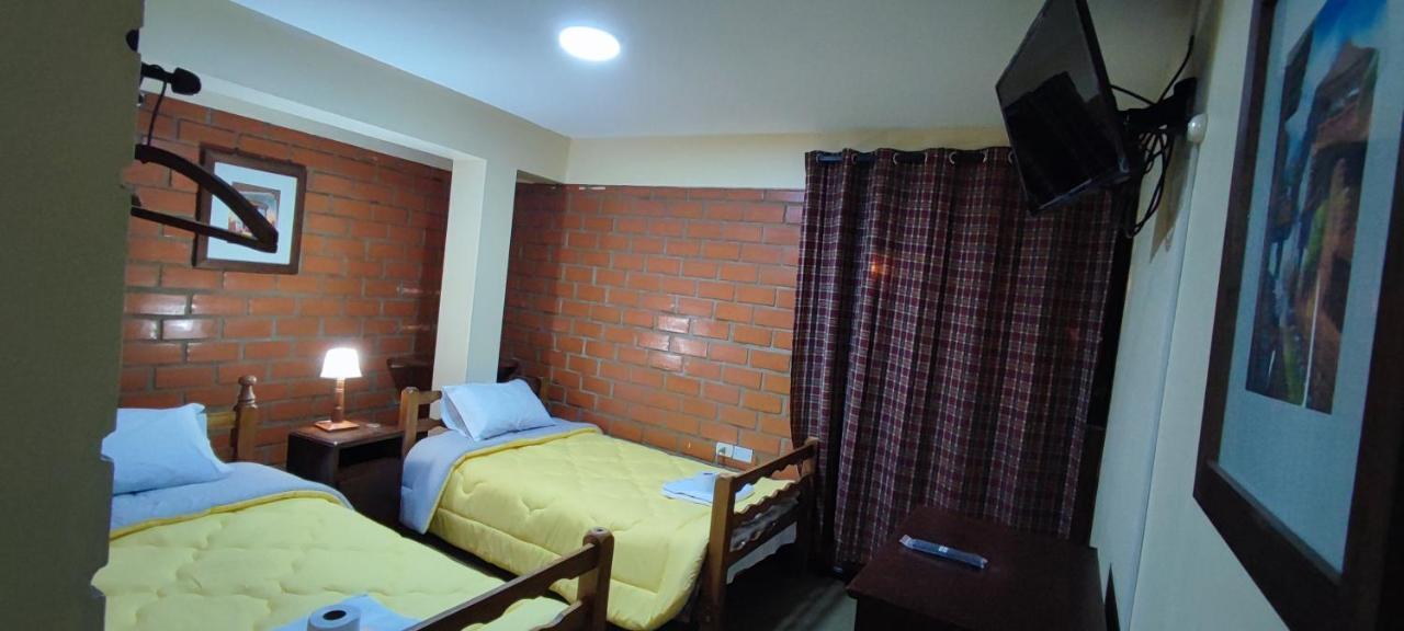 هواراس Mirador Backpackers B&B المظهر الخارجي الصورة