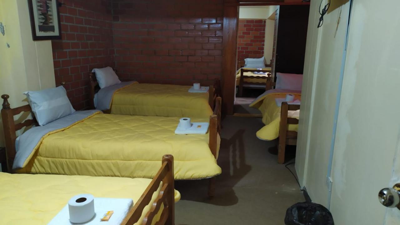 هواراس Mirador Backpackers B&B المظهر الخارجي الصورة