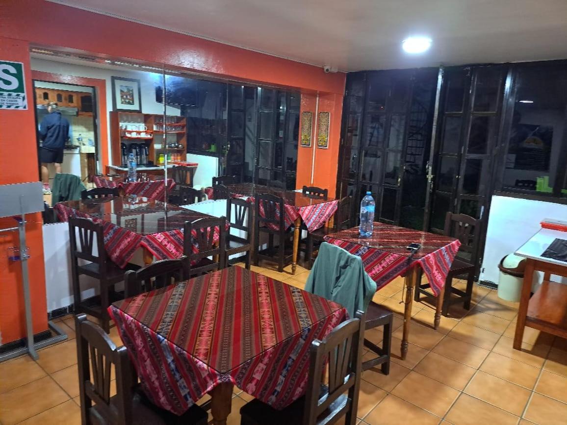 هواراس Mirador Backpackers B&B المظهر الخارجي الصورة