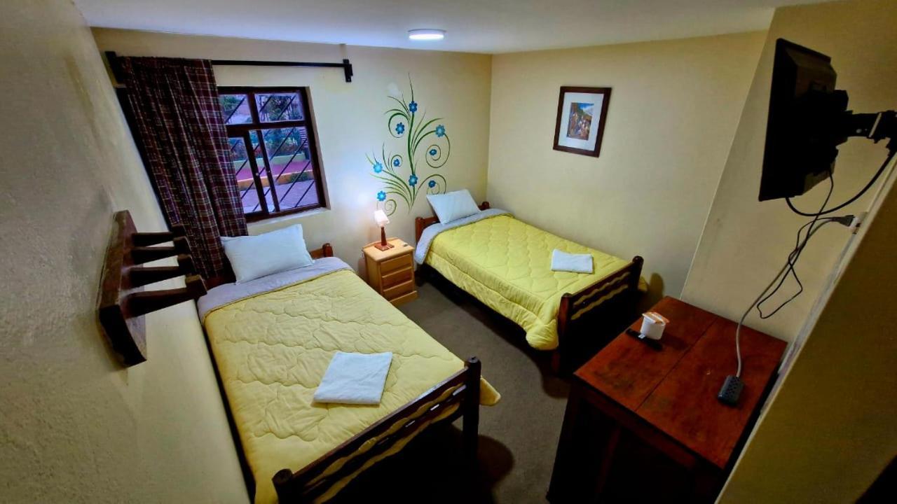 هواراس Mirador Backpackers B&B المظهر الخارجي الصورة